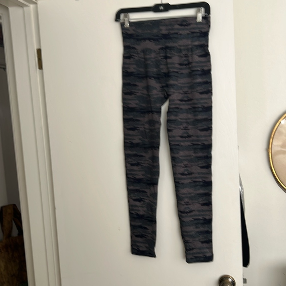 Camo leggings